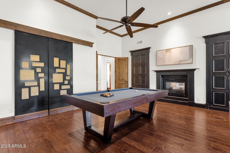 024_Pool Table