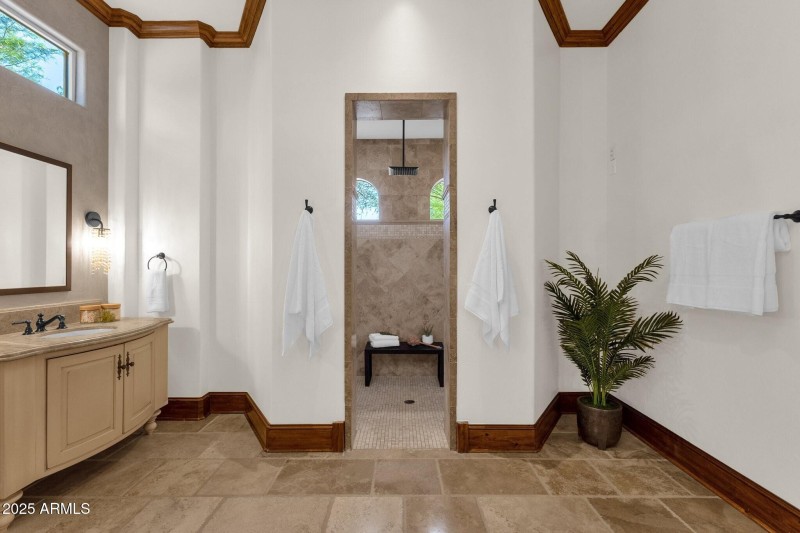 033_Spa Shower