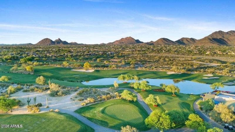 Grayhawk golf course
