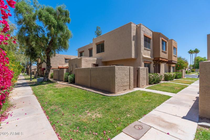 4228 N 81st St - 03