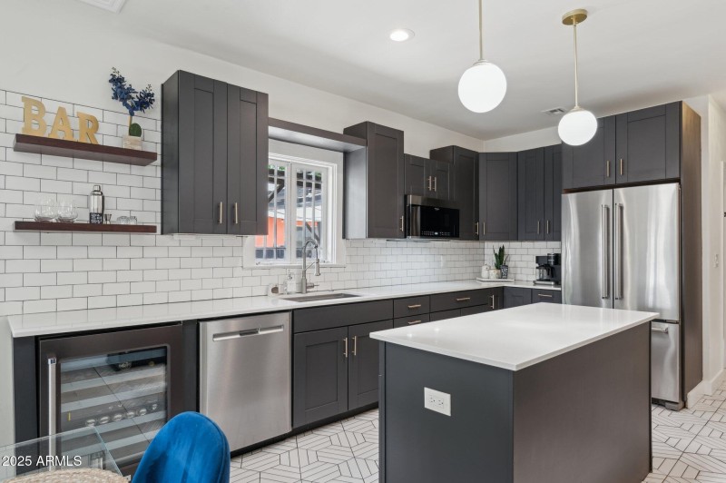 9-web-or-mls-2310-north-11th-st