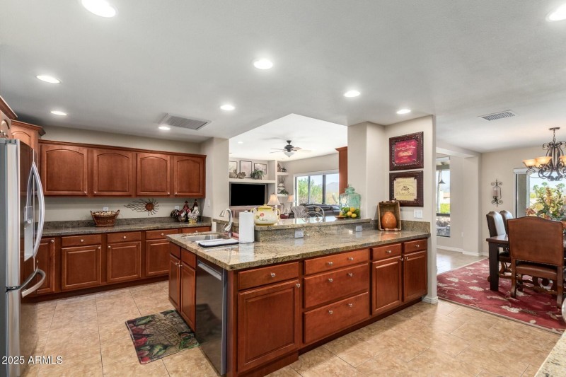Spacious Kitchen