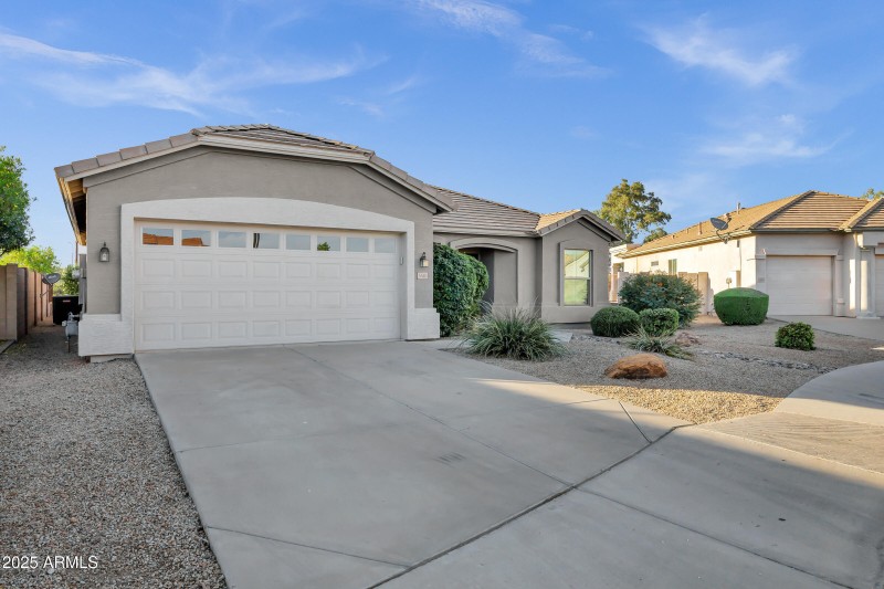 3640 E Torrey Pines Ln-3