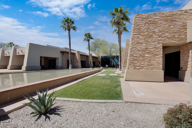 3640 E Torrey Pines Ln-59