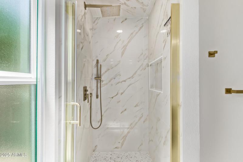 P Bath Shower