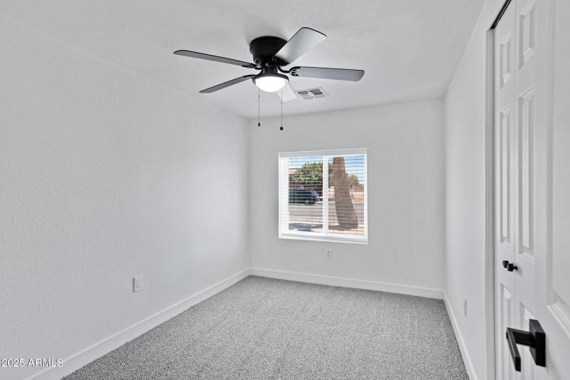 2708 E Roosevelt St-20