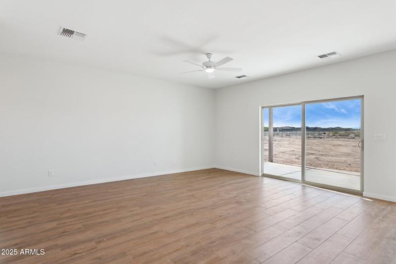 6-web-or-mls-22254-w-skinner-rd