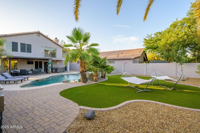 27-web-or-mls-Pontiac-33