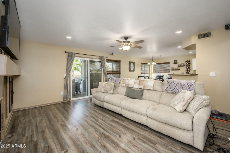 8-web-or-mls-Pontiac-16