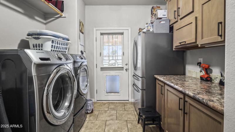 150-web-or-mls-3155-w-elephant-head-rd