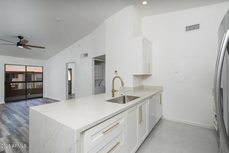 Kitchen_2