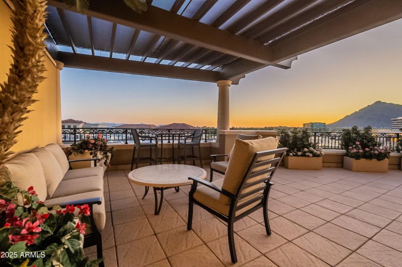 Huge Terrace Space