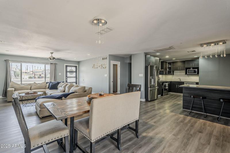 OPEN CONCEPT LIVING