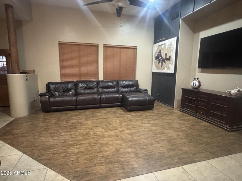 LivingRoom 2
