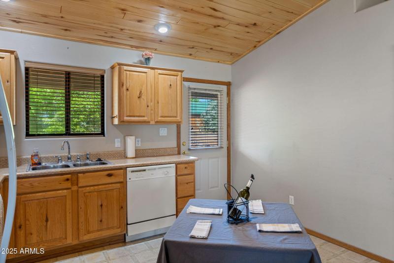 2353 S Buffalo Loop Overgaard AZ