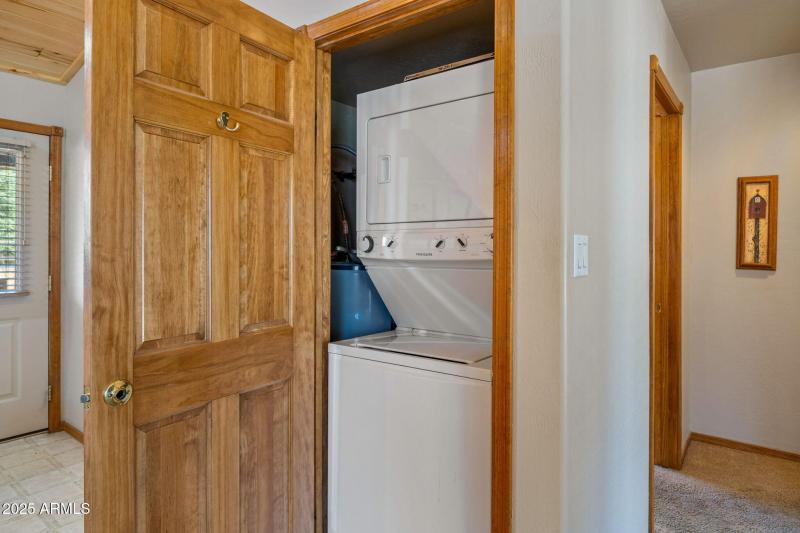 2353 S Buffalo Loop Overgaard AZ