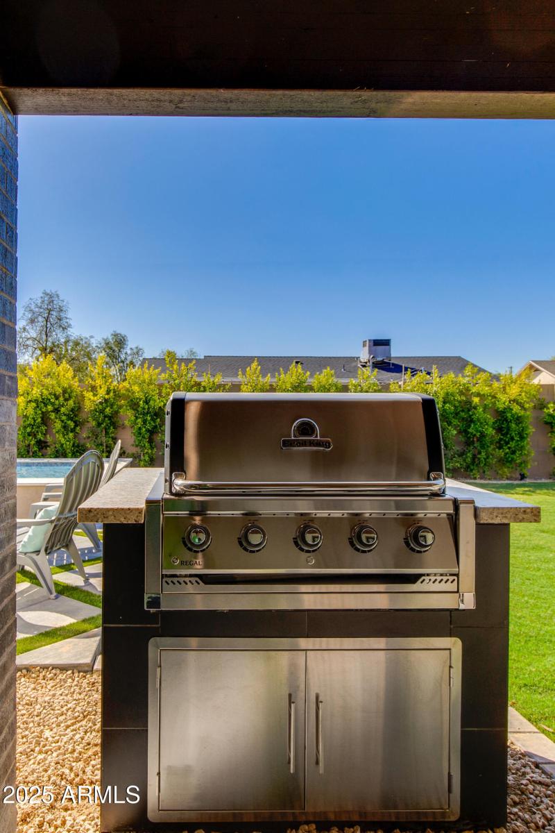 GRILL