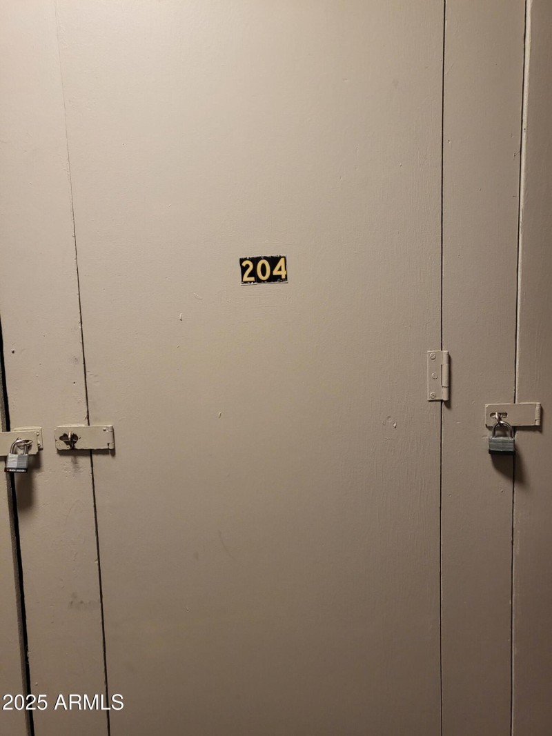 STORAGE LOCKER