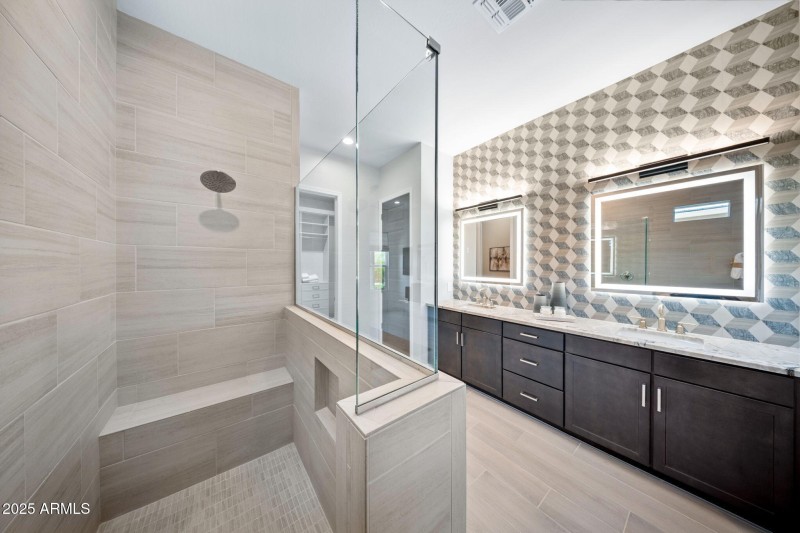 33-web-or-mls-21315-n-59th-ter