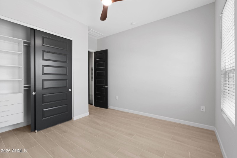 38-web-or-mls-21315-n-59th-ter