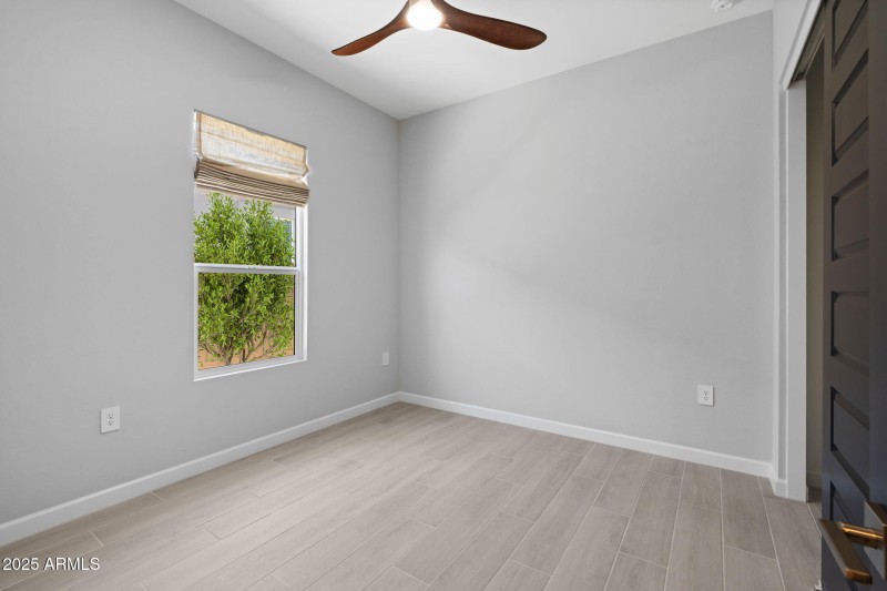 40-web-or-mls-21315-n-59th-ter