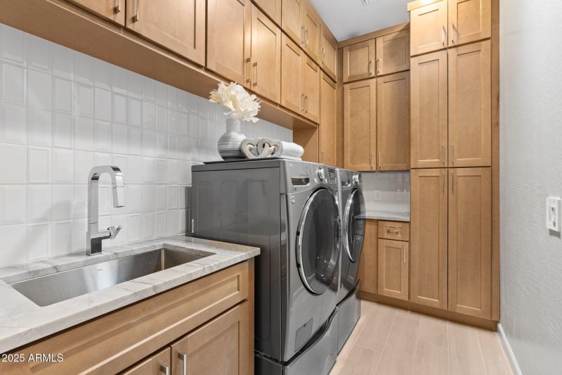 50-web-or-mls-21315-n-59th-ter