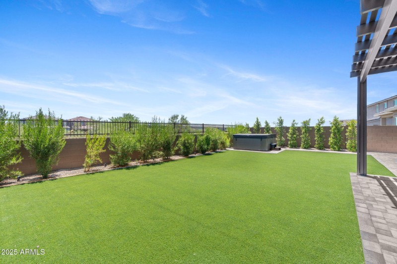 56-web-or-mls-21315-n-59th-ter