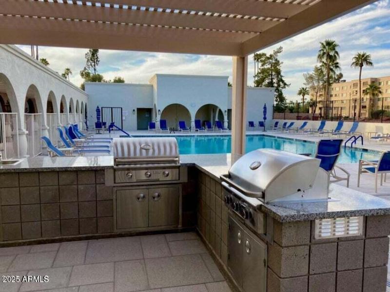 23Pool_01c