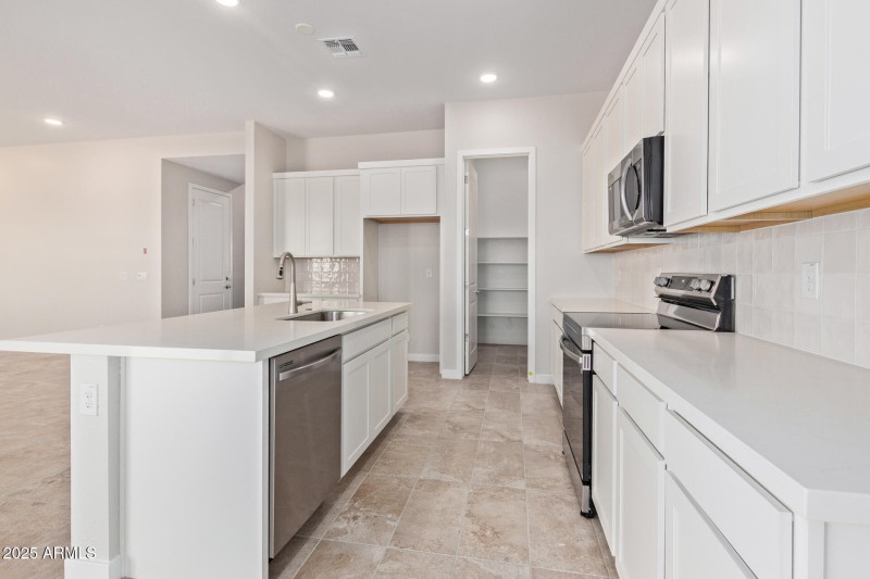 13 - Blissful Breeze