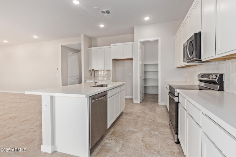 14 - Blissful Breeze