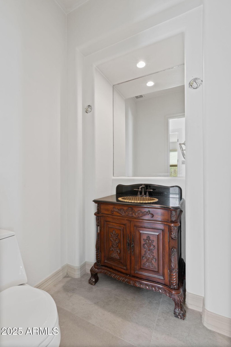 powder room