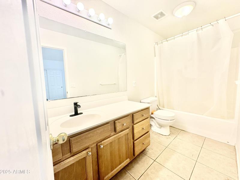 Master Bath Room