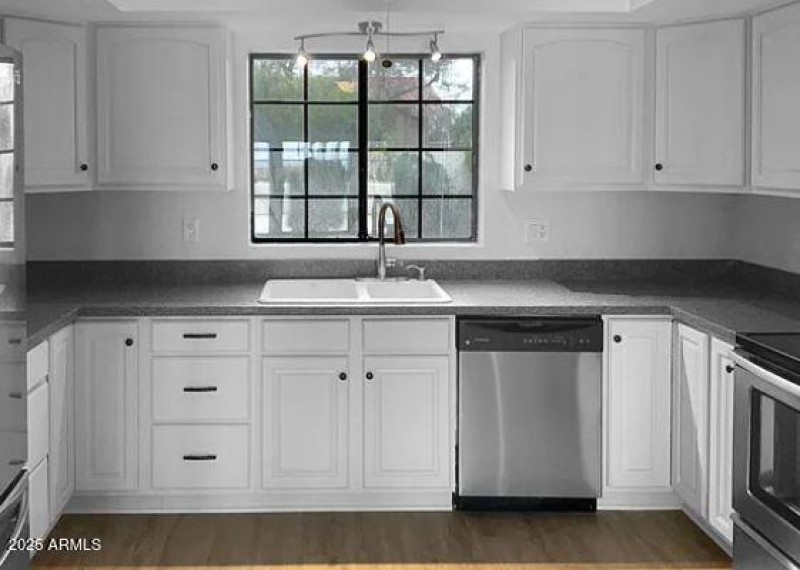 Kitchen 2