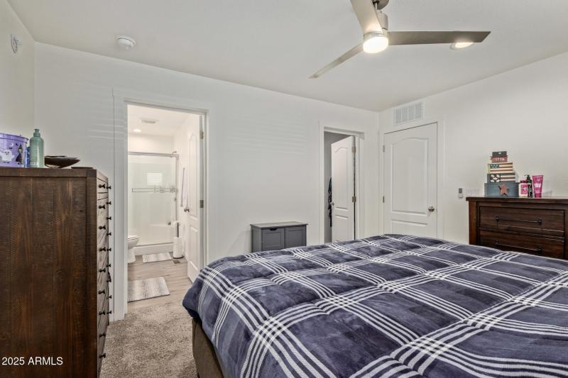 Primary bedroom_2