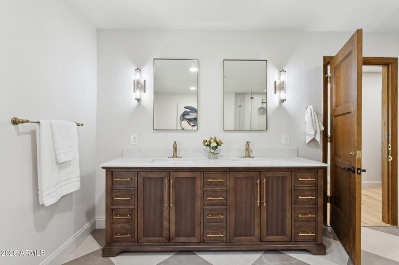 Mirrored medicine cabinets