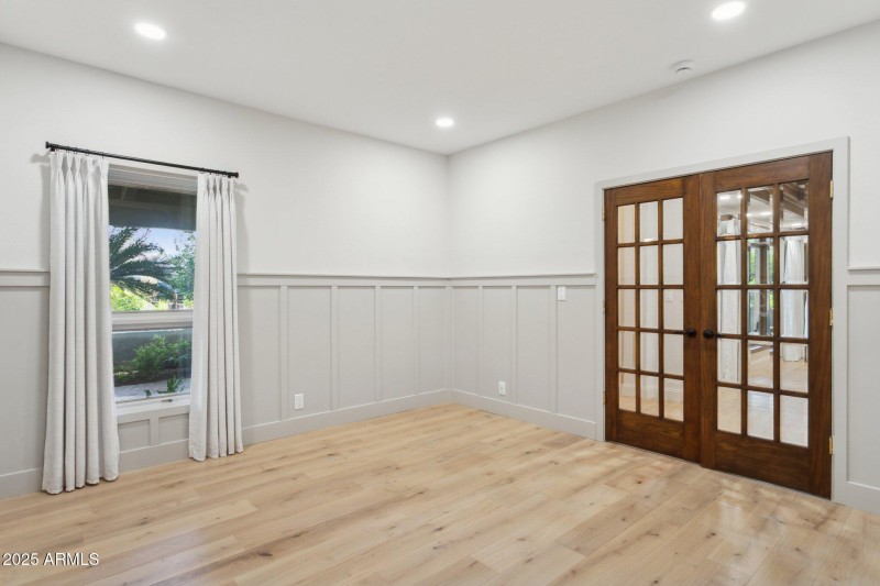 4th bedroom or office