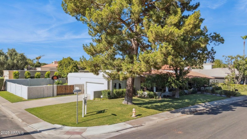 Corner lot and RV gate