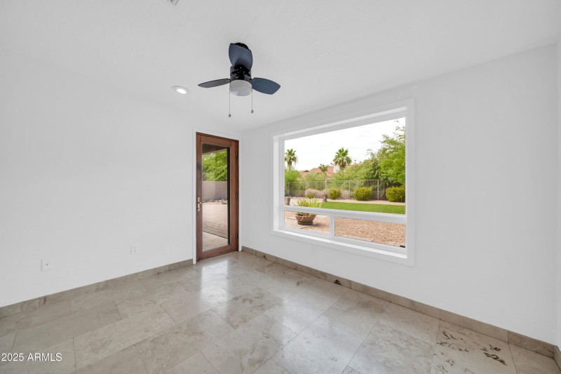16323 E Glenbrook Blvd-8