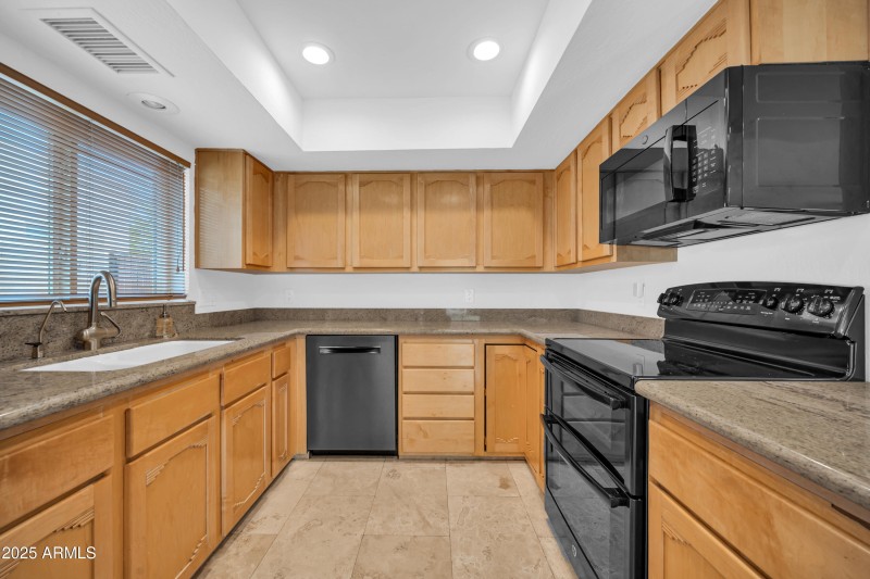 16323 E Glenbrook Blvd-18