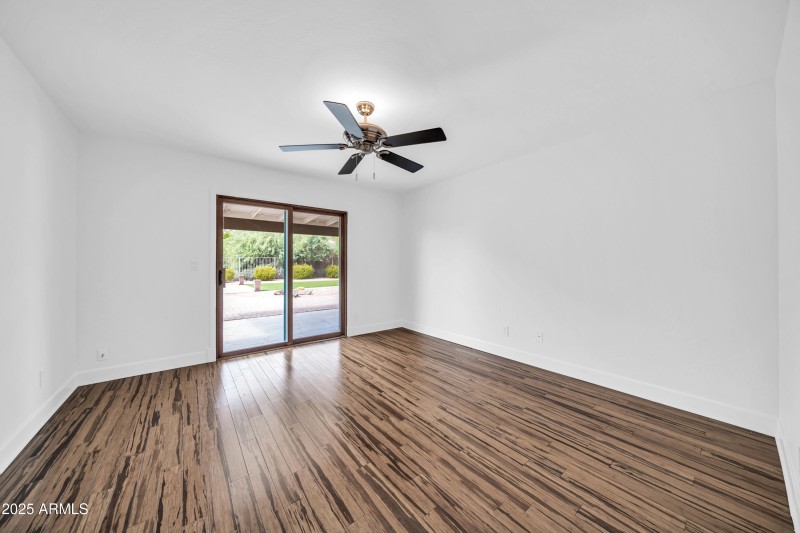 16323 E Glenbrook Blvd-22