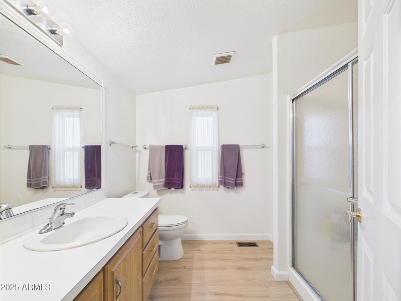 CAM03379G0-PR0133-STILL019