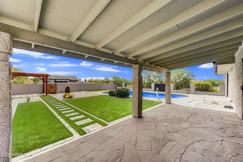 022_Patio