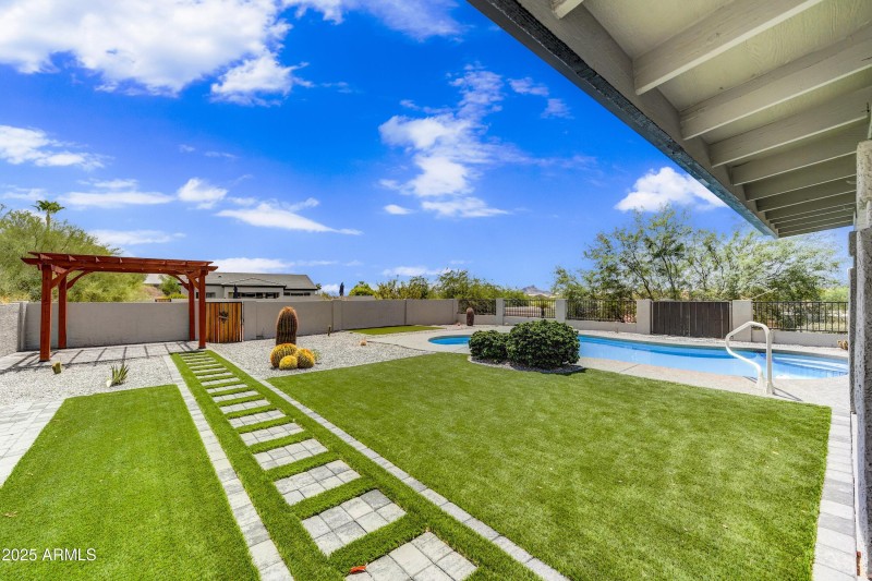023_Backyard