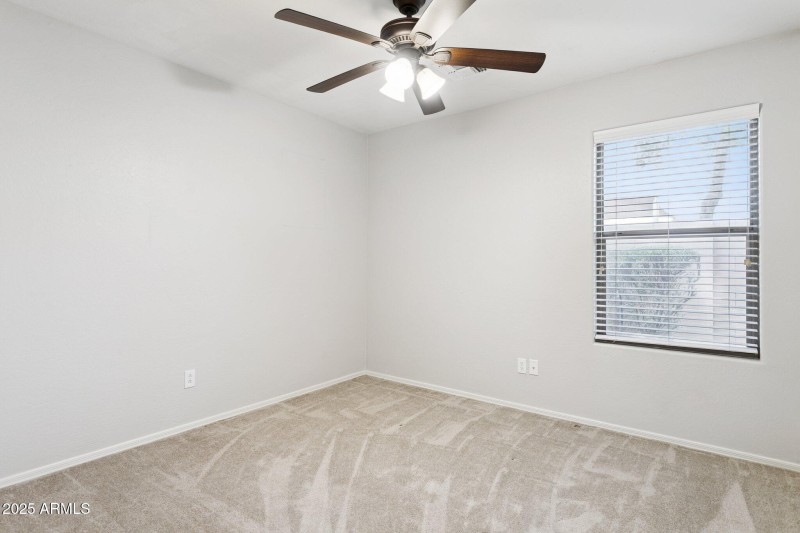 23-web-or-mls-46179-w-starlight-dr