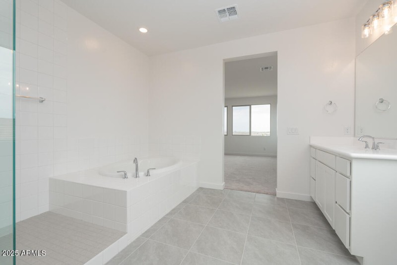 Tri Pointe Soleo 334 - Primary Bath-2ML