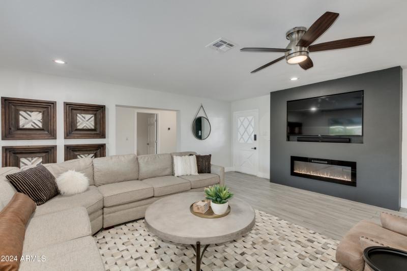 devonshire_livingroom3