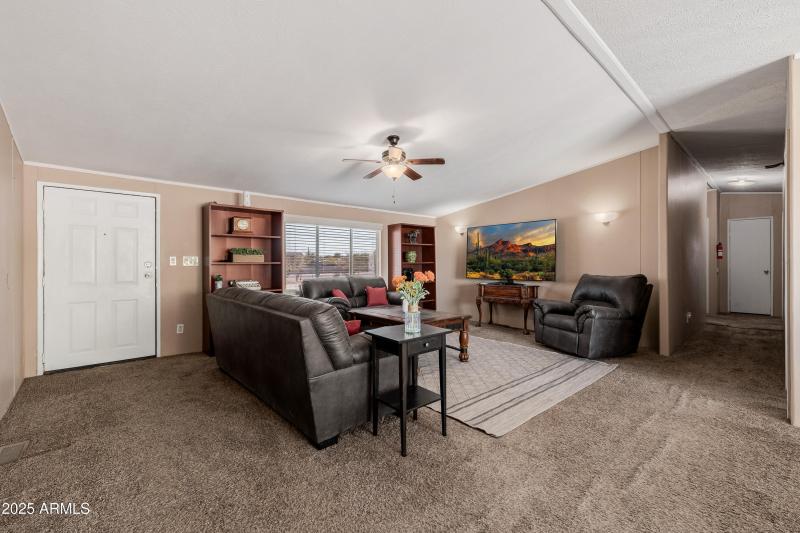 bonnie living room