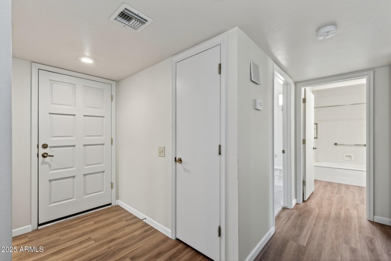 09_12518_W_Prospect8_mls