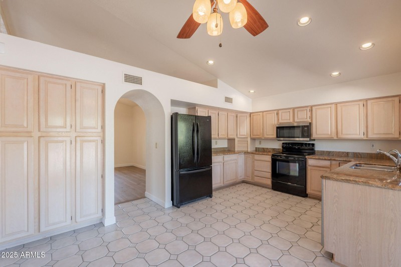 14-web-or-mls-Parlin-14