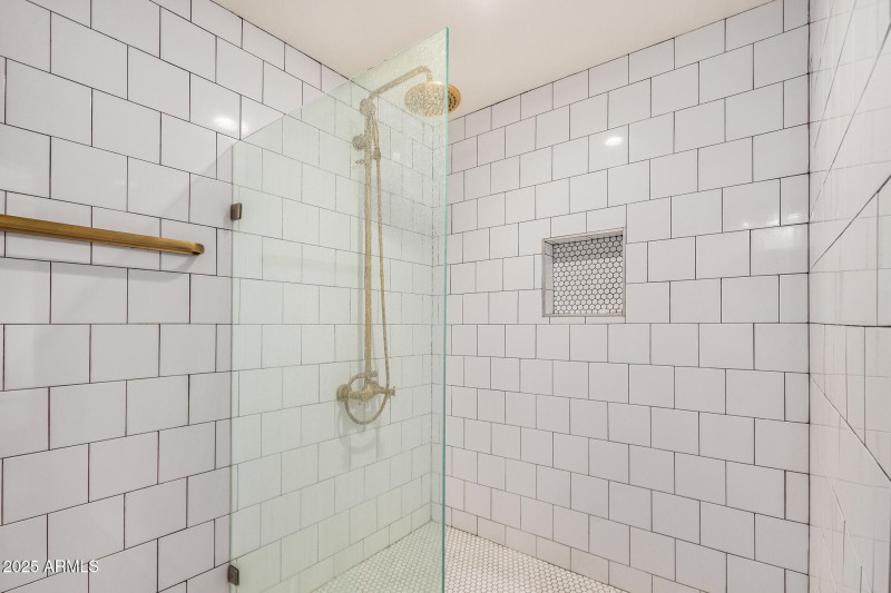 3434 N 11th Street 5